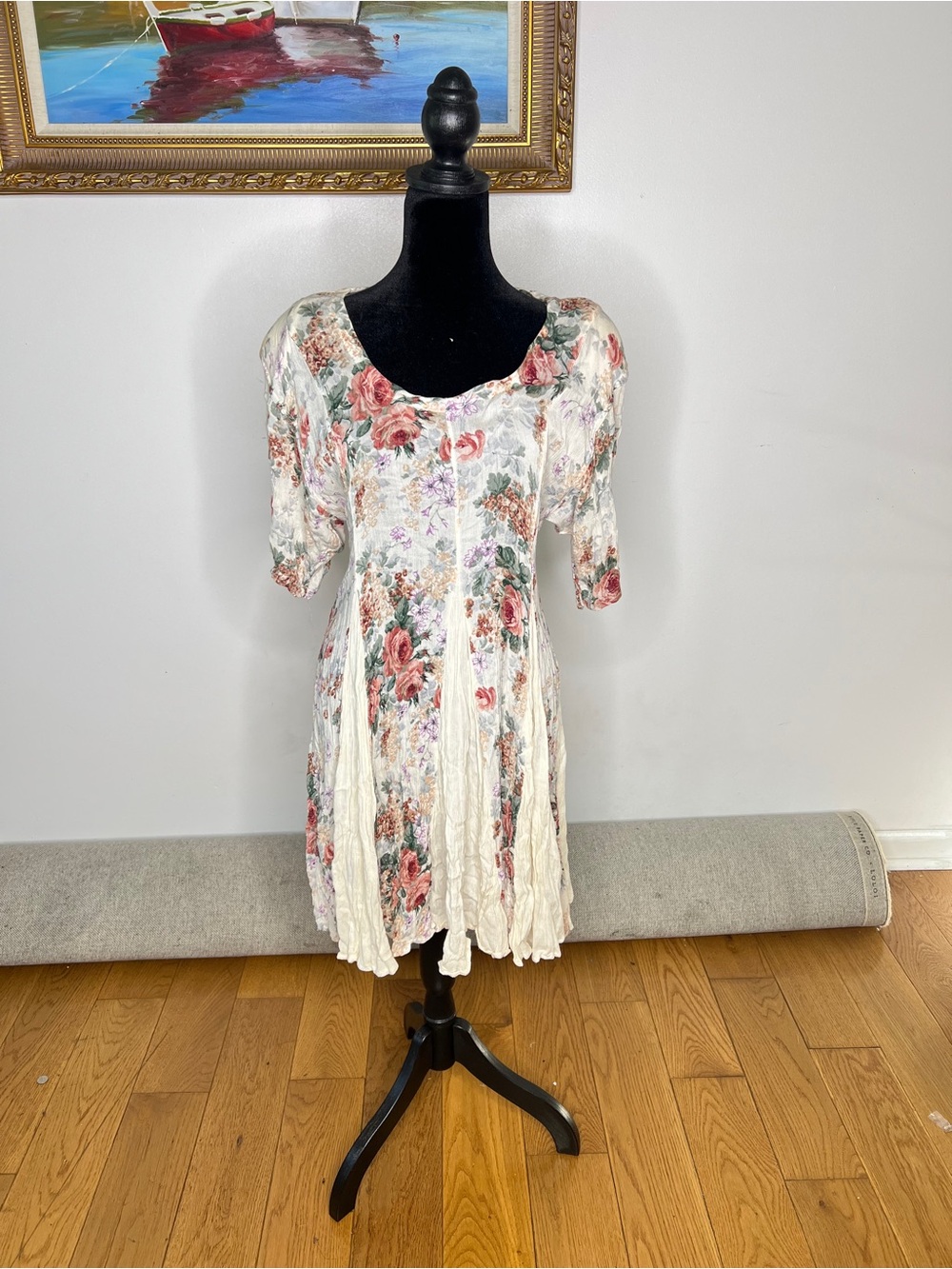 Vintage Floral Crinkled Short Dress in Cream and Rose
